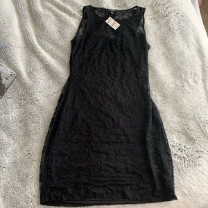 Black Lace BodyCon w Back Cutout